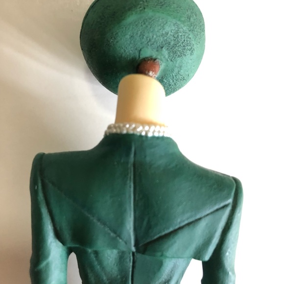 The Latest Thing, Fabulous Folds 1940 - Picture 6 of 12